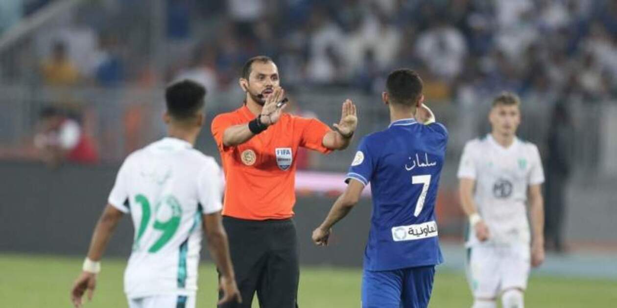 الأهلي يتقدم بطلب رسمي لتأجيل مواجهة الهلال في دوري روشن 2025.. ارتباك يسود الشارع الرياضي