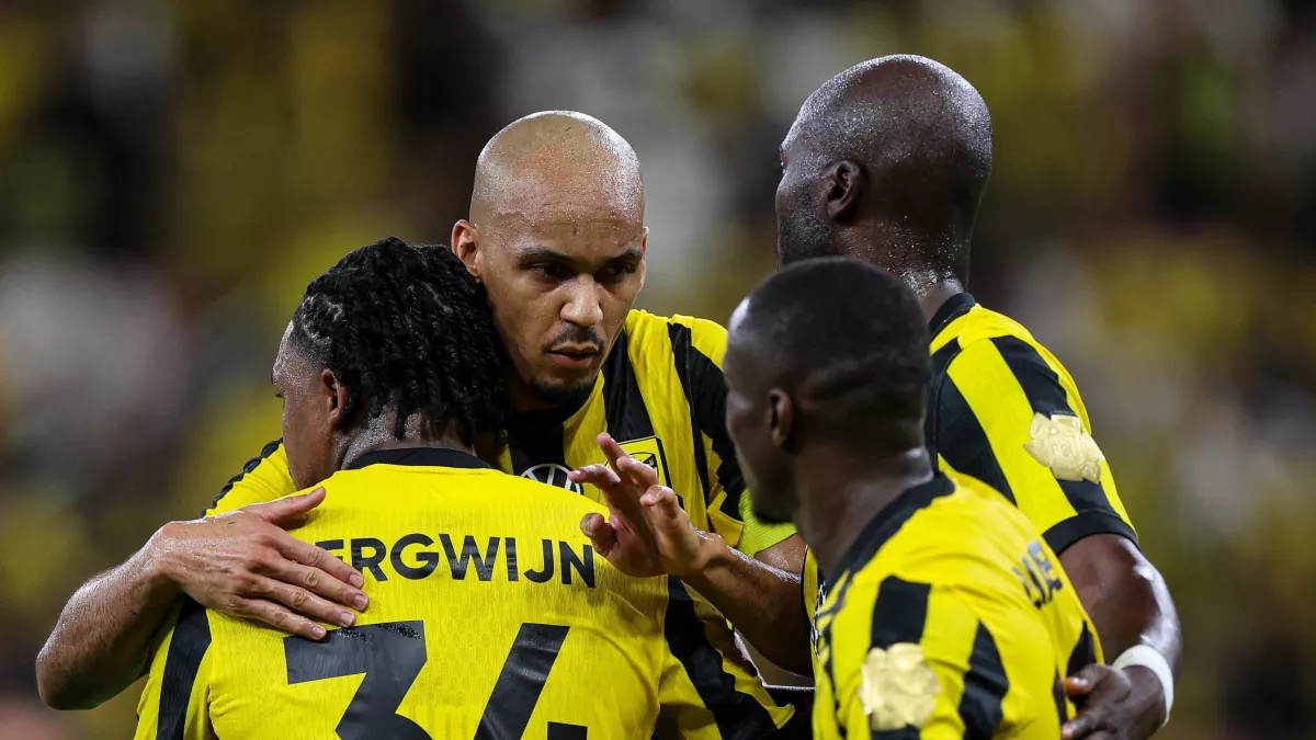 الاتحاد يتجاوز الفتح في مواجهة مشتعلة بدوري روشن 2025