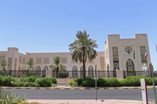 الكويت تعلن دعمها للسودان عقب انهيار أرضي تسبب في وقوع مئات الضحايا عام 2025