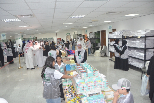 انطلاق معرض الحقيبة المدرسية من تنظيم «السلام» لعام 2025