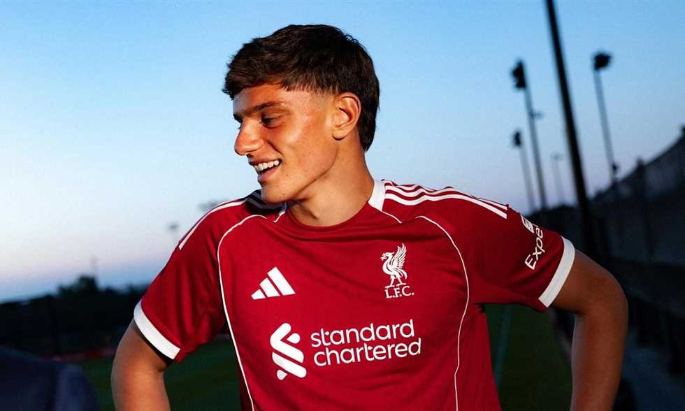 بارما يوضح.. ليوني يظل في الفريق رغم تلقي عرض مالي أكبر من نيوكاسل