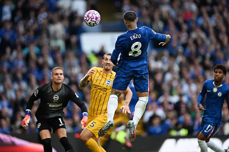 برايتون يتفوق على تشيلسي بعشرة لاعبين في الدوري الإنجليزي 2025