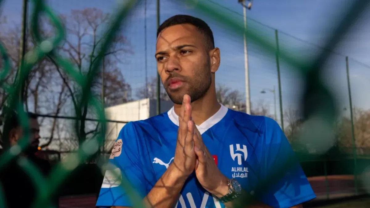 بعد اشتعال النزاع مع الهلال.. مطالبات واسعة بانتقال لودي إلى الفريق البرازيلي في 2025