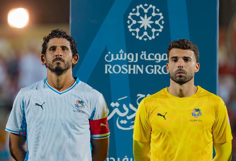 تألق أحمد حجازي يقود نيوم لتخطي ضمك في مواجهة 2025