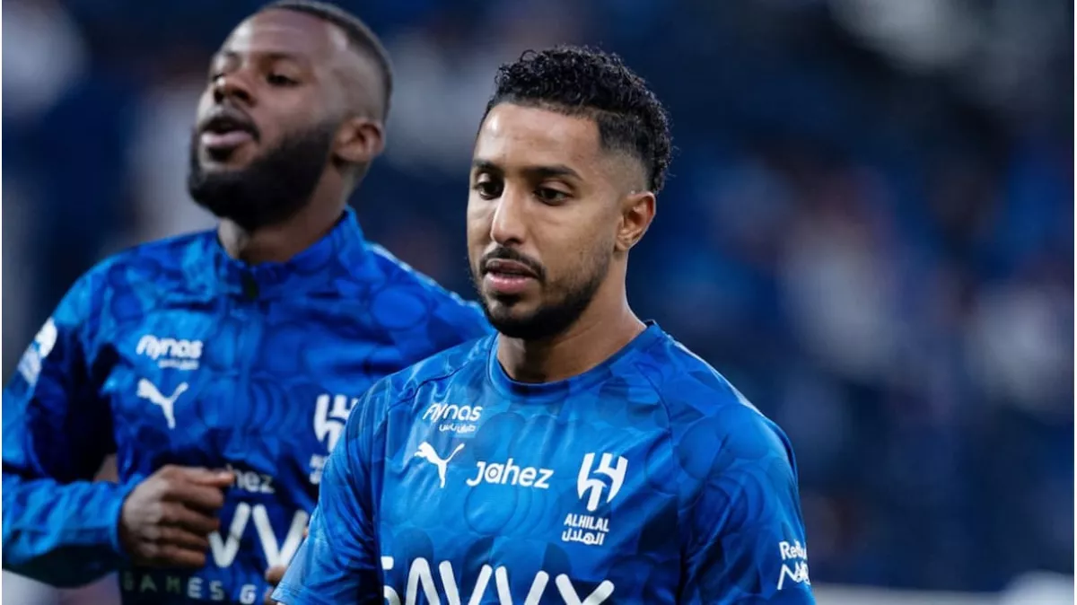 مشاركة سالم الدوسري مع الهلال أمام الاتفاق.. الحسم الأخير