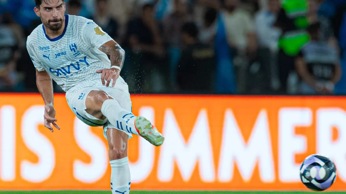 تصرفات مثيرة للجدل من نيفيز ونونيز بعد استبعادهما من مواجهة الهلال والقادسية 2025