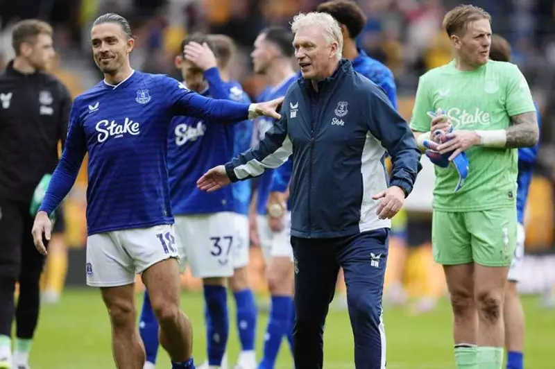 تصريحات مدرب إيفرتون حول تتويج جريليش بجائزة الدوري الإنجليزي 2025