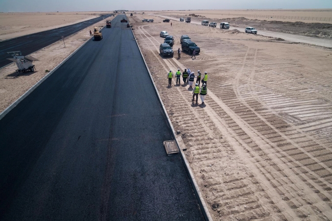 تطور كبير في جنوب سعد العبدالله.. الانطلاق بأعمال تعبيد الطرق الرئيسية في 2025