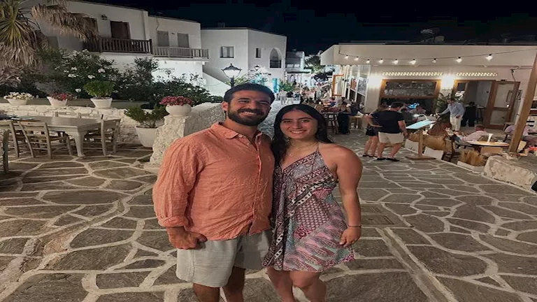 تعرف على عائلة بطلة الاسكواش نور الشربيني.. 15 صورة وحقائق هامة في 2025