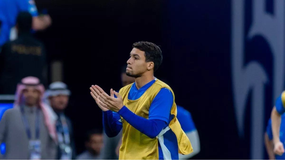 ليوناردو يواصل مسيرته مع الهلال باتفاق جديد بعد وداع لودي في 2025