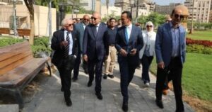 جولة ميدانية لمحافظ القاهرة في حديقة الأزبكية بوسط البلد قبل افتتاحها المنتظر 2025.. صور