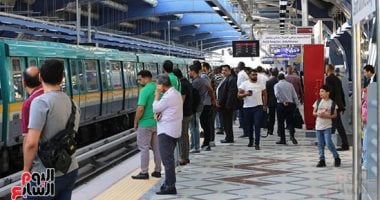 دليل مواعيد الذروة وفترات الانتظار على الخط الثالث للمترو 2025