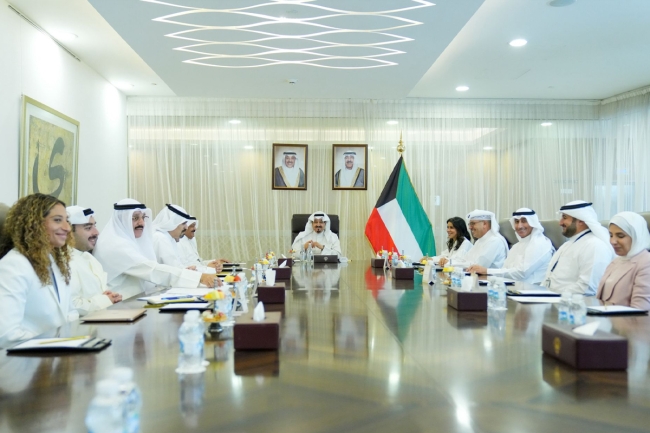 رئيس الوزراء يؤكد استمرار التنمية الشاملة في الكويت تحت قيادة سمو الأمير في عام 2025