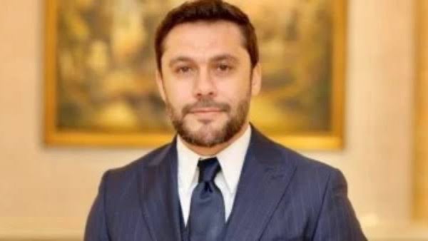 رسالة حاسمة من أحمد حسن إلى شوبير.. «اهدى شوية وركز في شغلك»