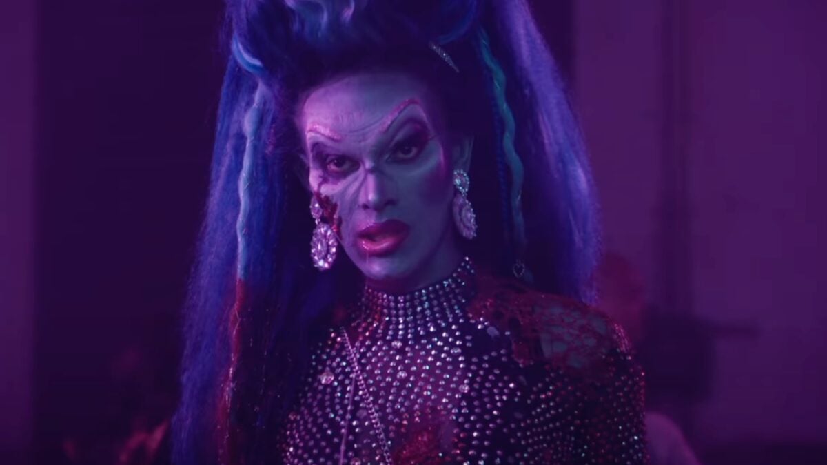 شاهدوا أول إعلان لفيلم الزومبي “Queens of the Dead” من تينا روميرو في 2025