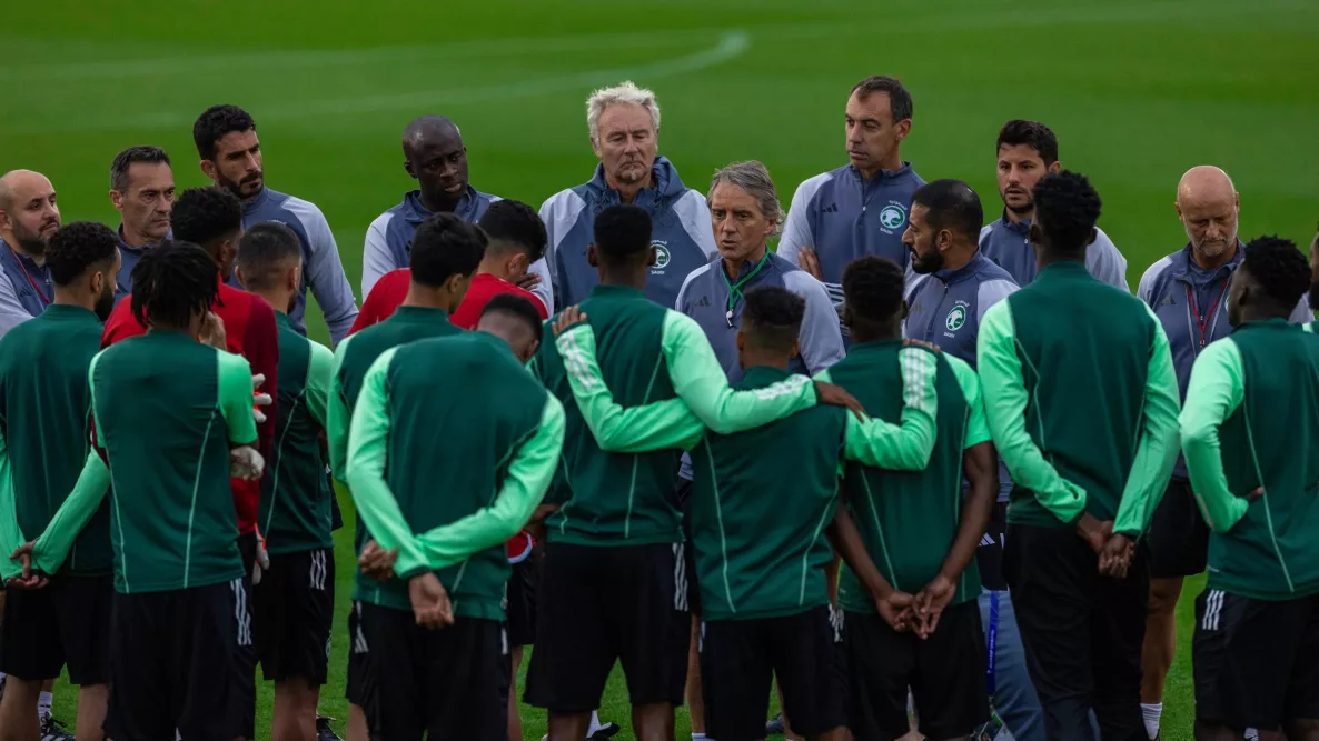 صافرة تحكيمية تثير الجدل تقود مواجهة السعودية والعراق المصيرية في ملحق مونديال 2025