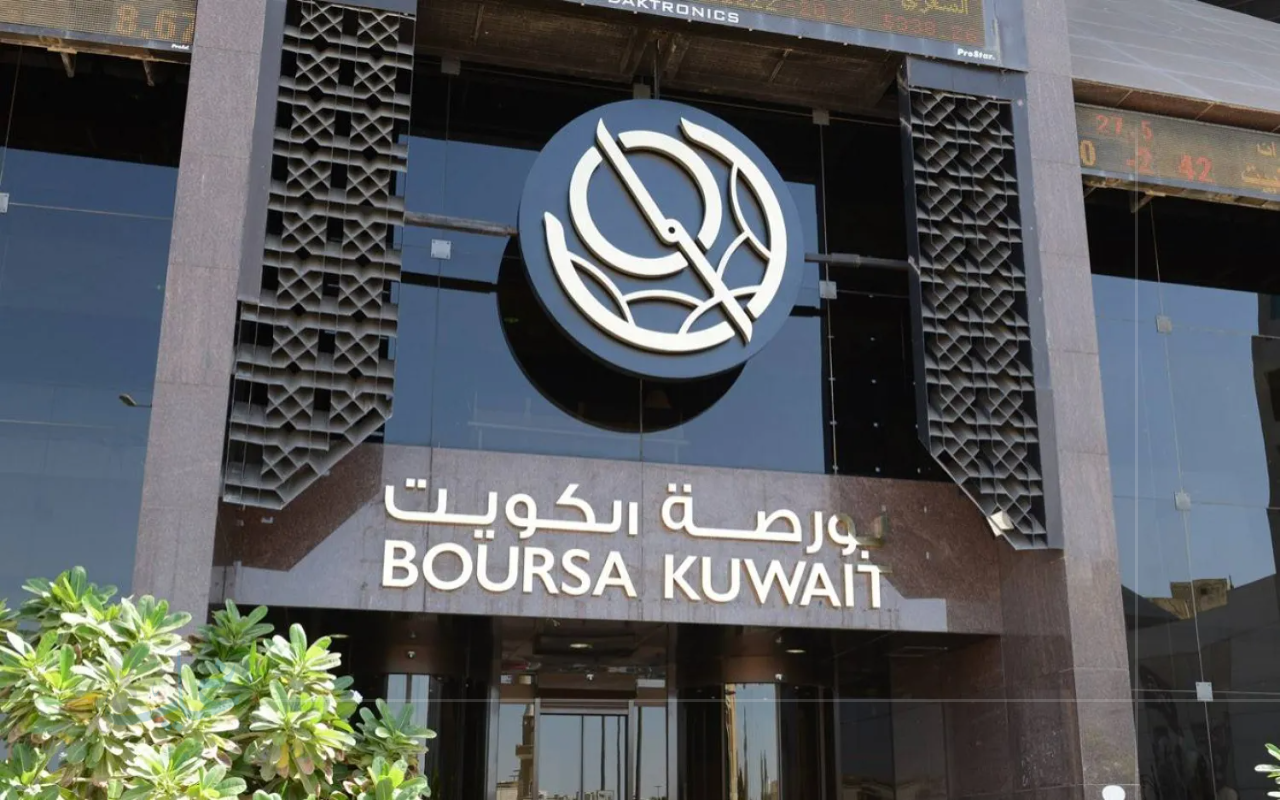 صعود جماعي لمؤشرات بورصة الكويت خلال أسبوع بفضل أداء "إيفا" و"كابلات" في 2025
