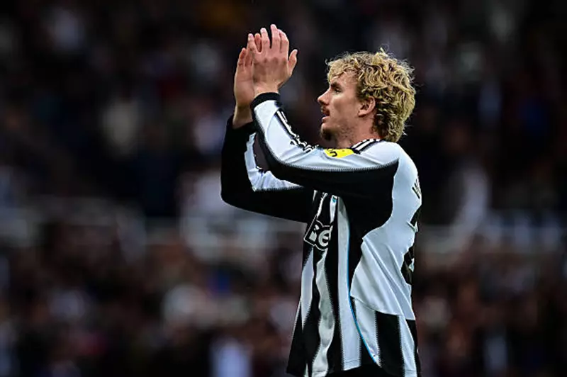 فولتمايد يعبر عن سعادته بفوز نيوكاسل يونايتد في 2025 ويؤكد: الانتصار أهم من تسجيلي أول أهدافي