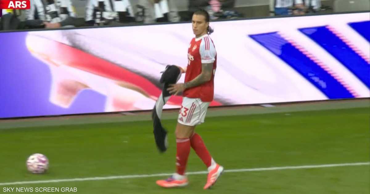 فيديو يكشف واقعة “المنشفة” ويشعل النقاش حول قاعدة مثيرة للجدل في الدوري الإنجليزي 2025