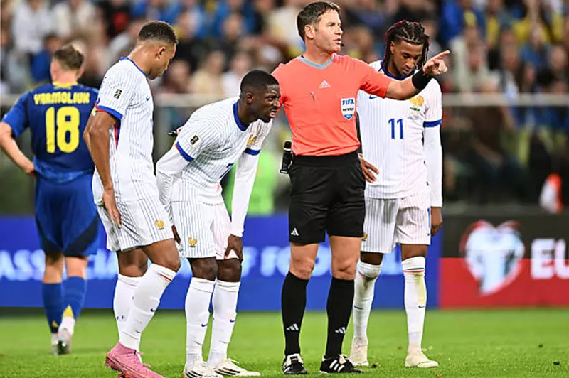 قلق في باريس سان جيرمان بسبب إصابة ديمبيلي قبل مواجهة أتالانتا 2025