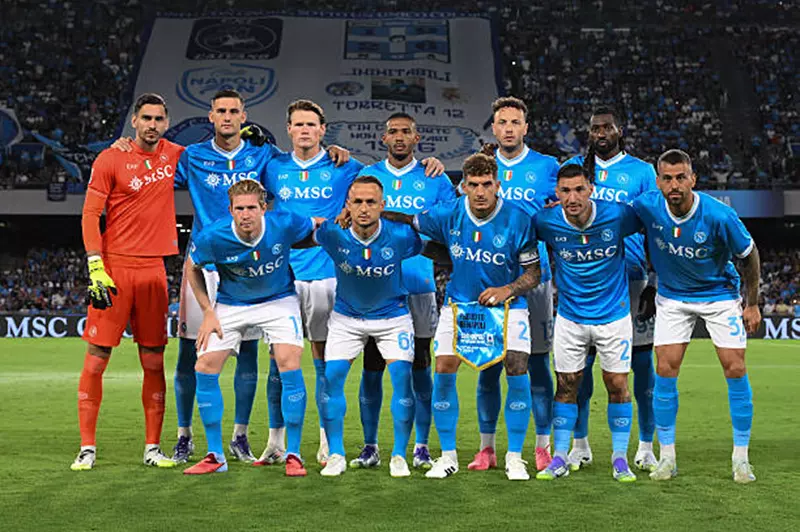 قوة نابولي تواصل التألق.. تحقيق أطول سلسلة مباريات دون خسارة في أوروبا 2025