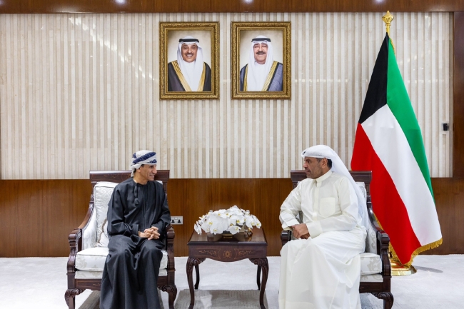 لقاء بين وزير الخارجية والمبعوث الأممي الخاص في العراق 2025