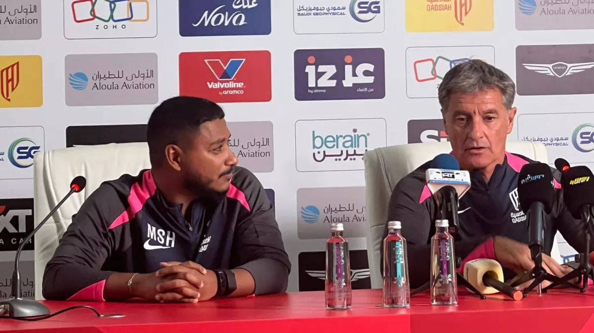 مدرب القادسية يكشف عن جاهزية أوتافيو ويؤكد عزمه التفوق على الهلال في قمة دوري روشن 2025