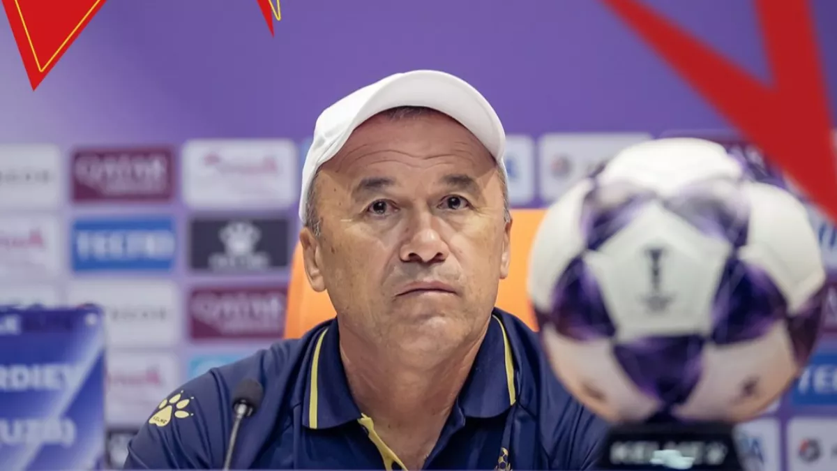 مدرب ناساف الأوزبكي يطلق تصريحات مثيرة قبل مواجهة الهلال في نخبة آسيا 2025