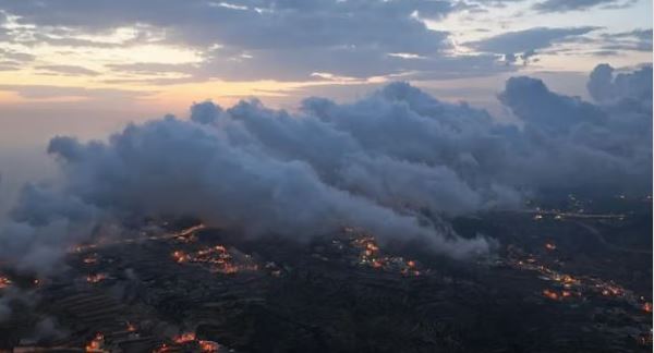 مشاهد خلابة لغروب الشمس كما لم تراها من قبل.. صور حصرية لهذا الموقع الفريد في السعودية لعام 2025
