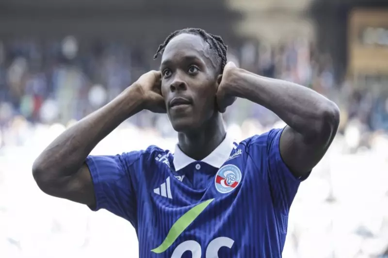 هجوم جماهير ستراسبورج على إميجا بعد انضمامه إلى تشيلسي في 2025