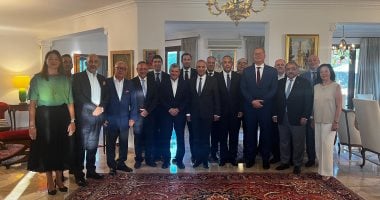 وزير الخارجية يبحث تطور العلاقات الاقتصادية مع أبرز رجال الأعمال وقيادات غرفة التجارة في قبرص 2025