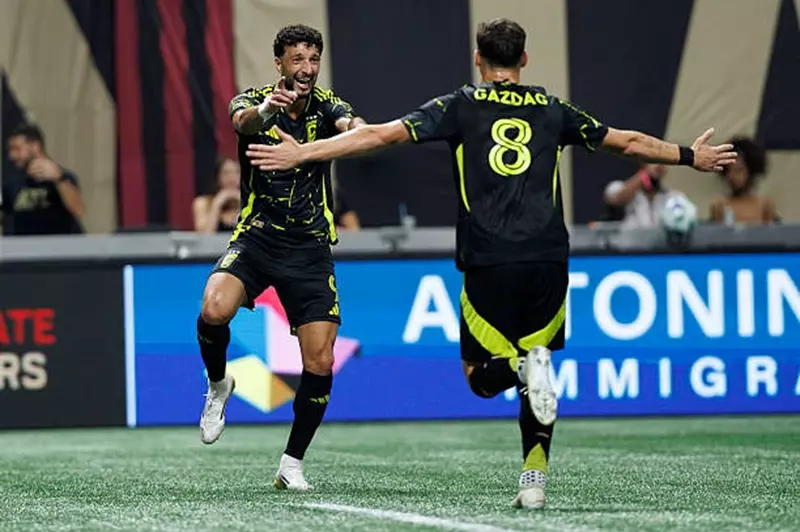 وسام أبو علي يواصل التألق مع كولومبوس كرو بتسجيله هدفًا جديدًا في 2025