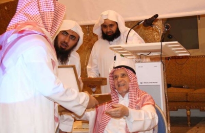 وفاة الشيخ محمد الزامل رجل الأعمال السعودي في عام 2025