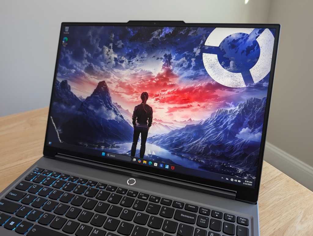 وفر 350 دولارًا الآن على لابتوب Lenovo Gen OLED المزود ببطاقة RTX 5060 في عام 2025