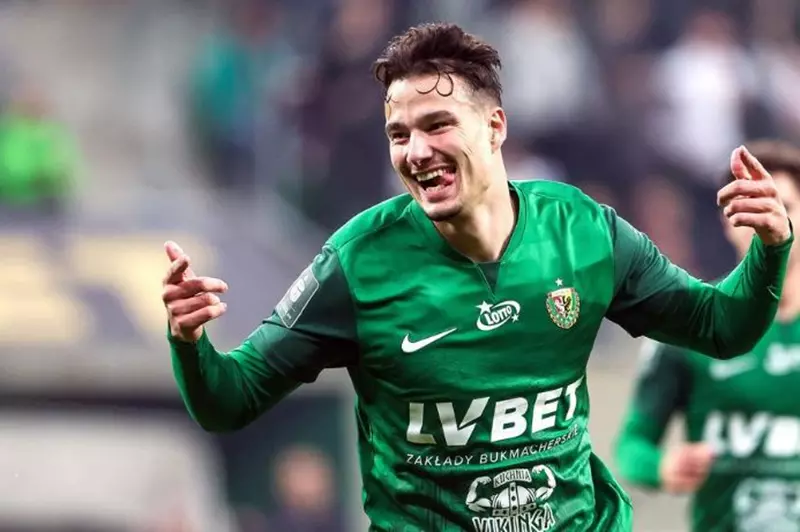 وكيله يكشف.. الأهلي والزمالك يتنافسان على ضم أسد الحملاوي في 2025