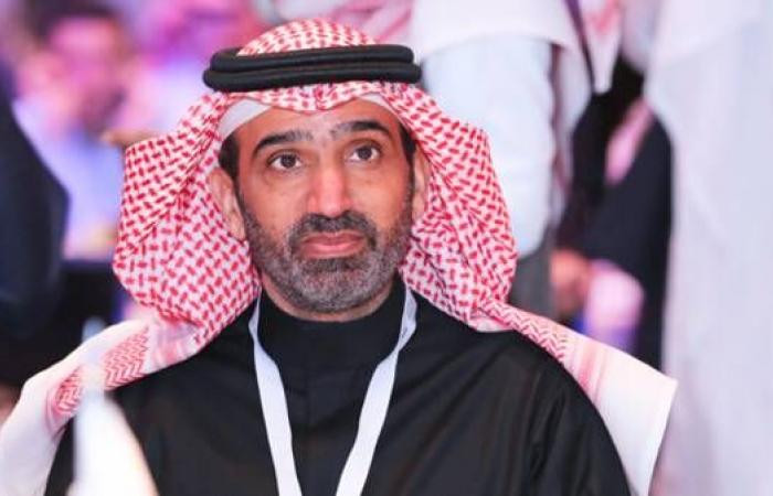 غضب الجمهور مطالبة بإقالة وزير الموارد البشرية أحمد الراجحي وسط تصاعد الاحداث