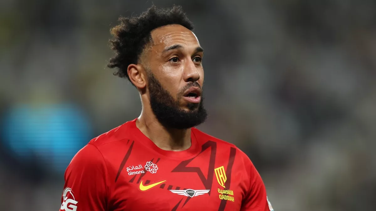 أسرار رحيل أوباميانج عن دوري روشن.. مدرب القادسية يوضح التفاصيل