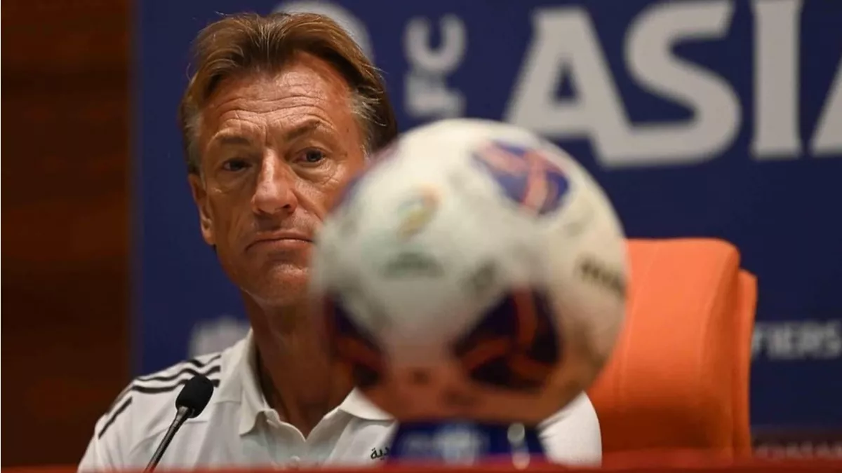 إنجاز تاريخي يلوح في الأفق لهيرفي رينارد.. مدرب الأخضر السعودي يقترب من رقم غير مسبوق