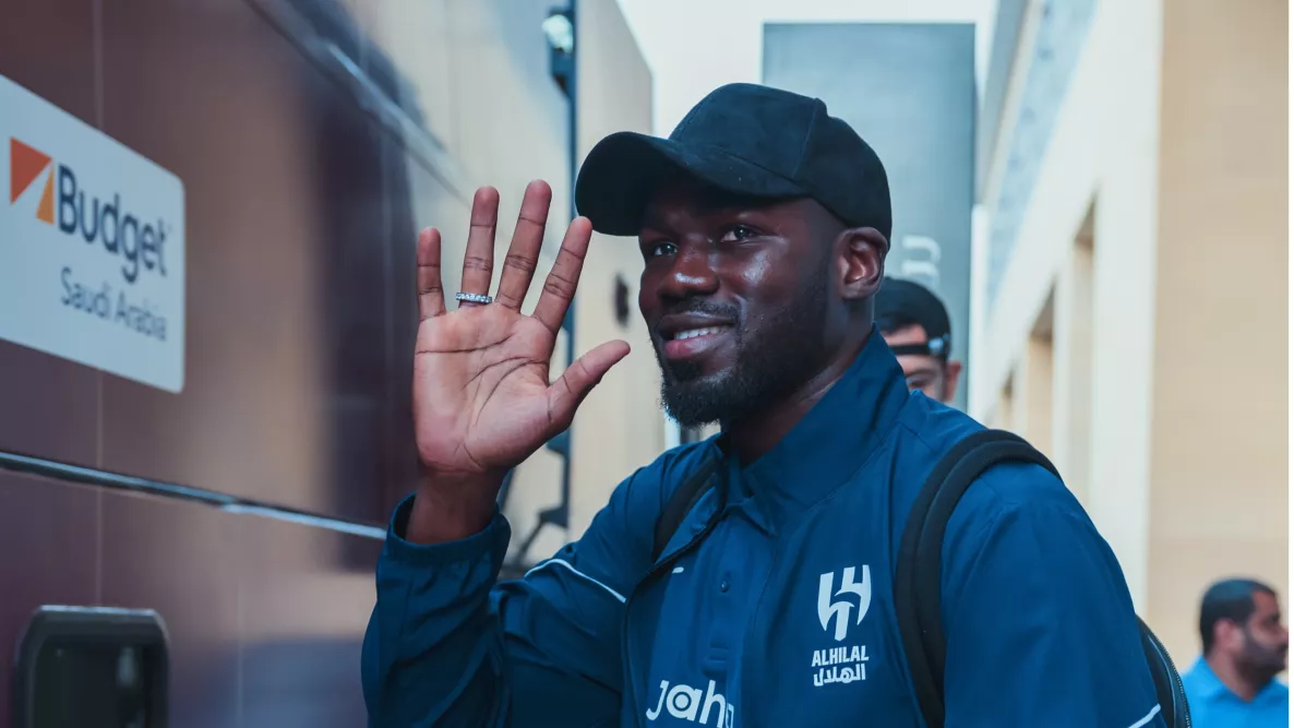 إنزاجي يحدد موقفه لإدارة الهلال بشأن استمرارية كوليبالي