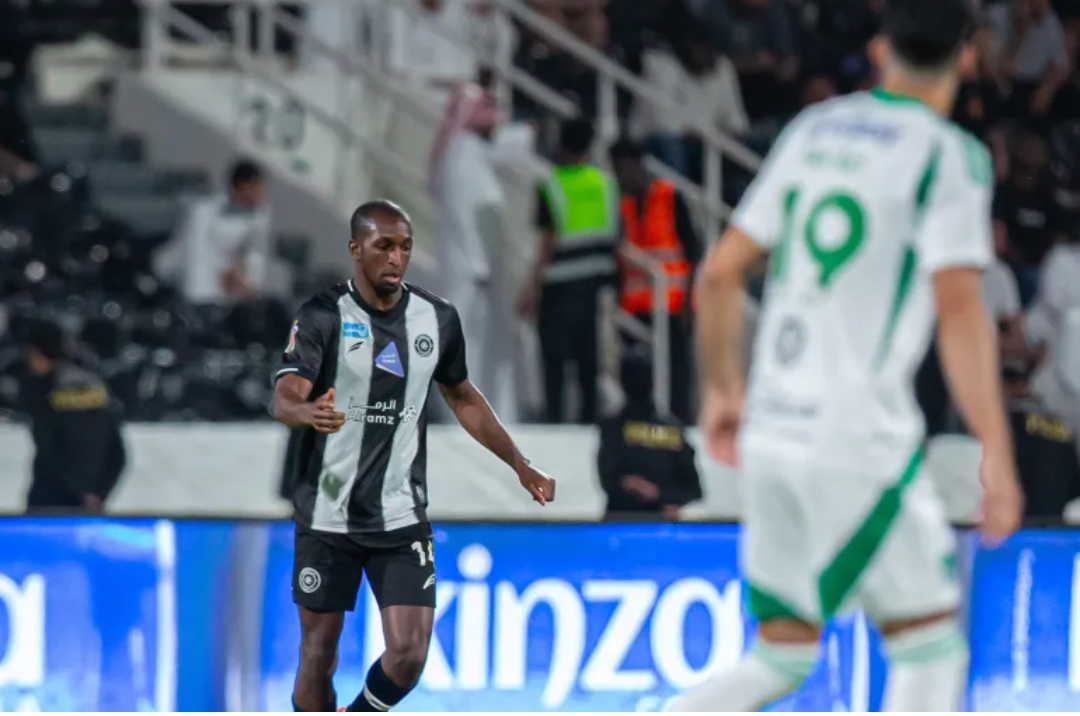 القنوات الناقلة لمباراة الأهلي والشباب في الدوري السعودي.. وموعد اللقاء والمعلق