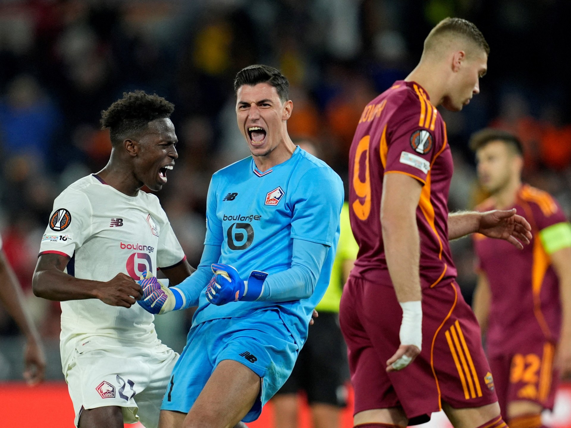 تألق أسطوري.. حارس ليل يُحبط روما ثلاث مرات من نقطة الجزاء في مواجهة مثيرة