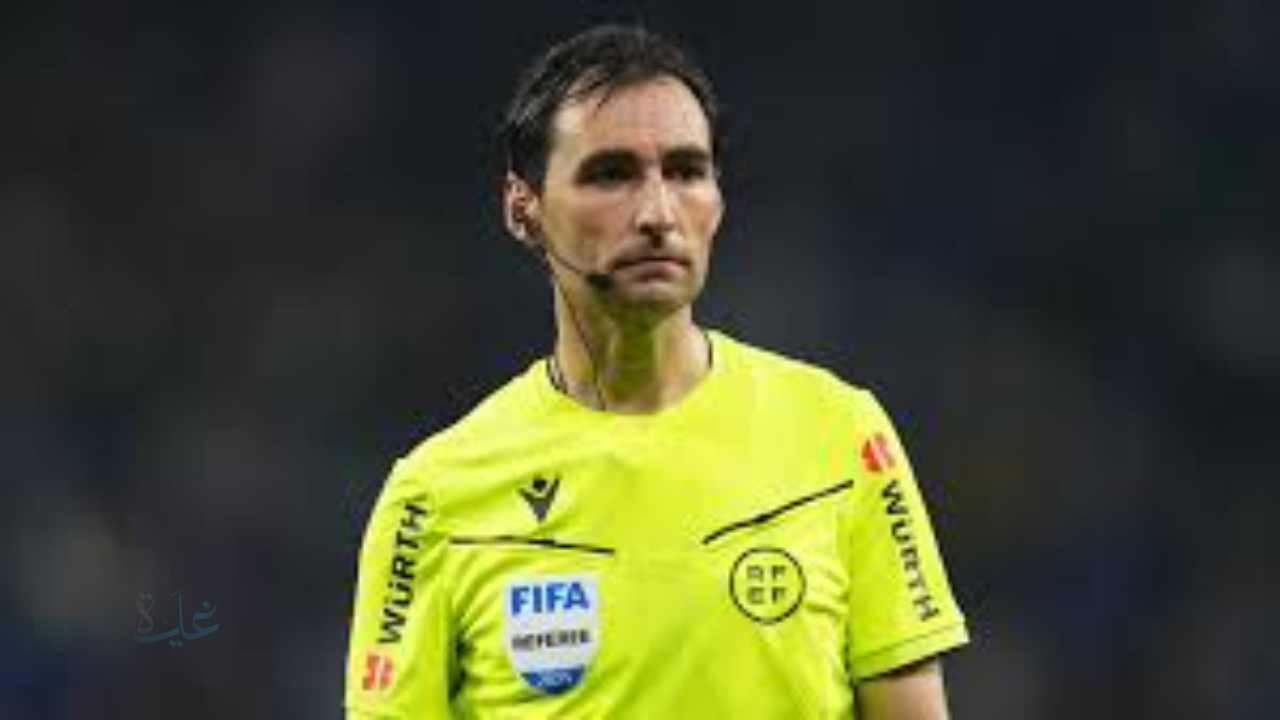 حكم كلاسيكو ريال مدريد وبرشلونة 2025.. من يدير قمة ريال مدريد وبرشلونة 2025؟