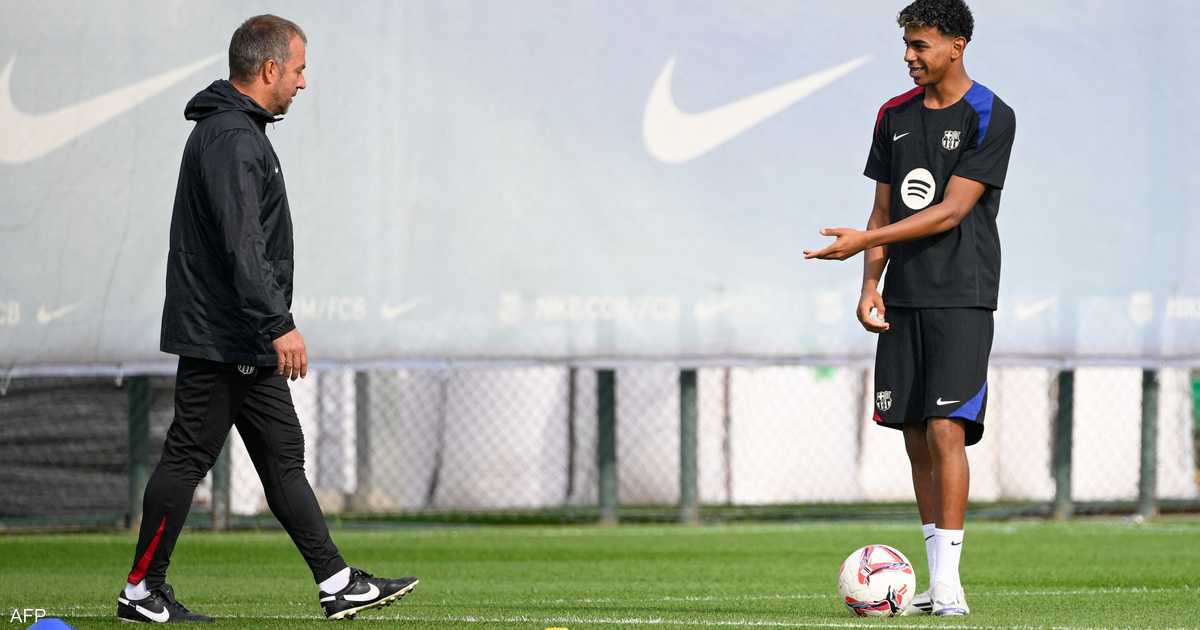 خلافات بين فليك وإدارة برشلونة.. قرار مفاجئ بشأن يامال