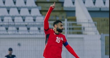 محمد صلاح يخطف الأنظار في الصحافة الإسبانية عقب التأهل إلى المونديال