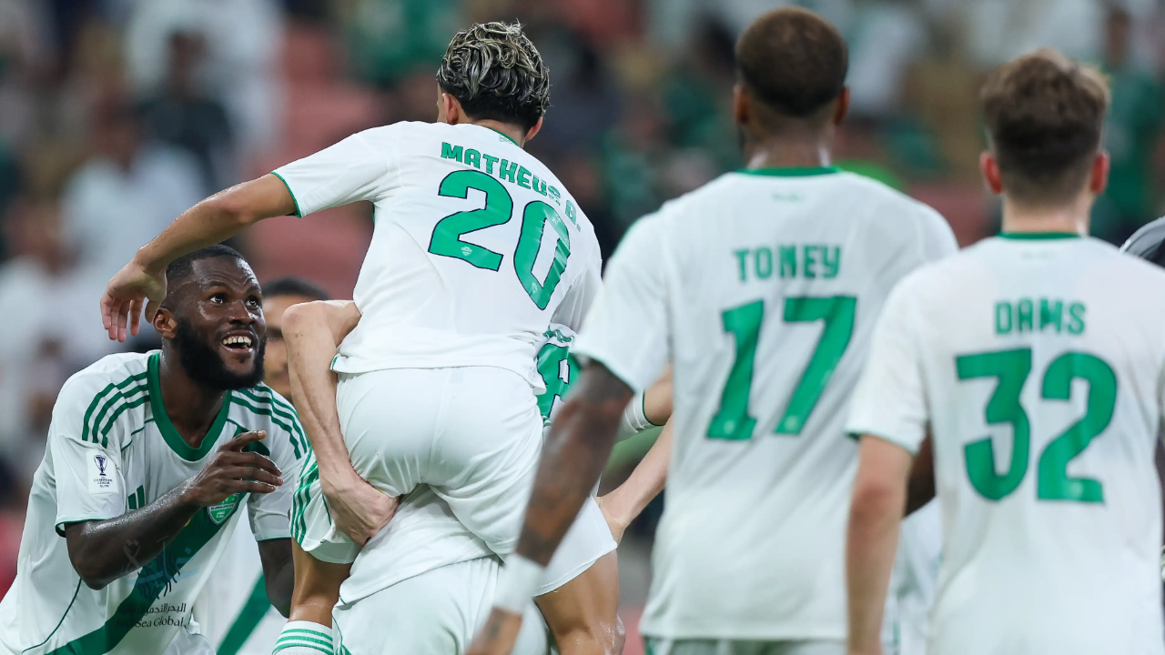 مباراة الأهلي والباطن في كأس الملك.. تحدي جديد للمدرب يايسله وسط غيابات مؤثرة