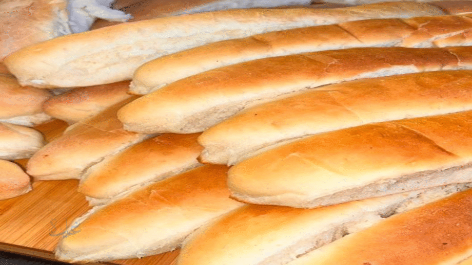 طريقة عمل العيش الفينو في المنزل زي المخابز