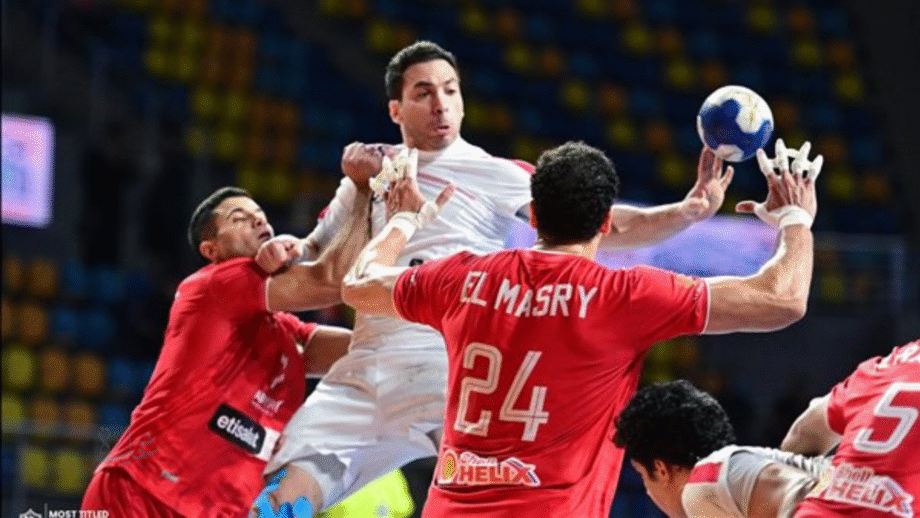 الأهلي وسبورتنج يتصارعان على النهائي في نصف نهائي كأس السوبر لكرة اليد 2025