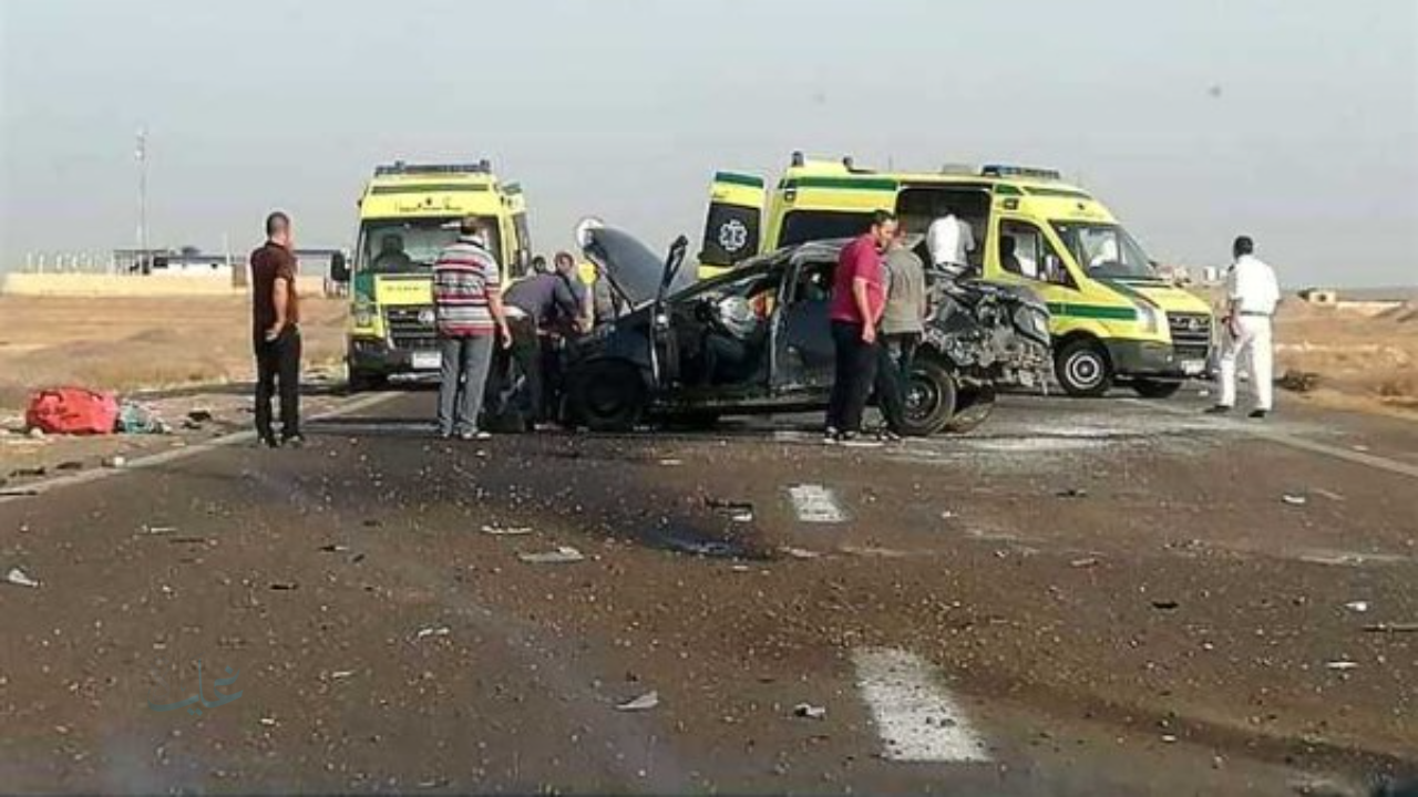 “حادث رأس غارب اليوم.. وفاة شخصين وإصابة آخرين في تصادم أتوبيس سياحي بسيارة نقل”