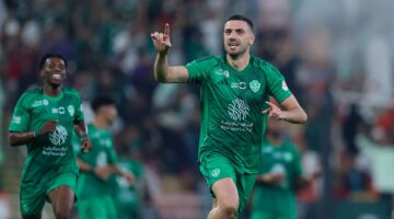 neom vs al-ahli saudi: تفاصيل مباراة نيوم ضد الأهلي الان في الدوري السعودي