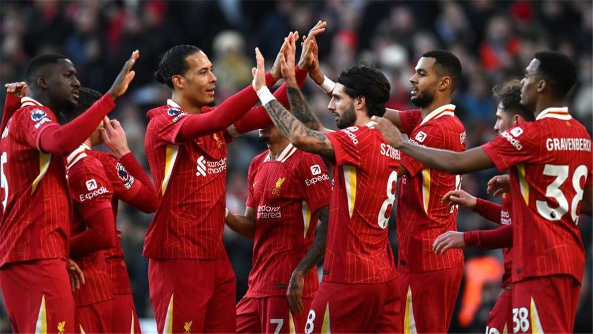 الان مباراة Liverpool vs Newcastle.. بداية مباراة ليفربول ونيوكاسل في الدوري الانجليزي بجودة عالية.. قمة الليجا